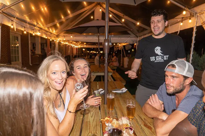 DC Ghosts: Haunted Pub Crawl - Spirits, Stories & Sips!