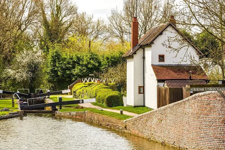 Uncover Shakespeare's Stratford: An Immersive Audio Adventure