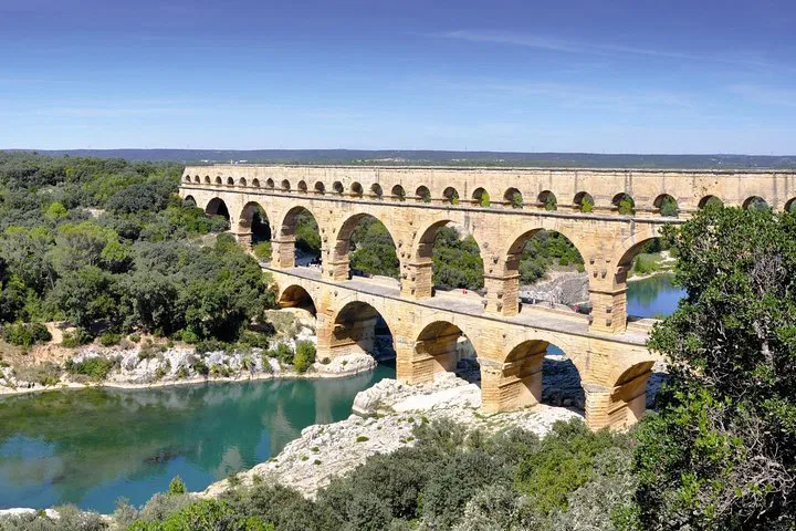 Avignon: Nimes, Uzes & Pont du Gard Small Group Tour