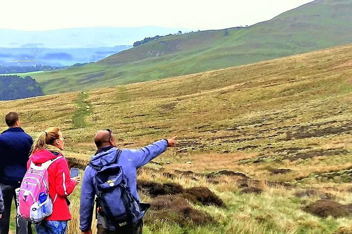Edinburgh's Hill & Nature Hike: Discover Scenic Beauty with a Local Expert