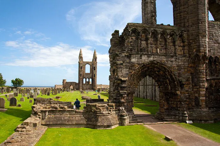 Unveiling Scotland: Whisky, History, and Iconic Bridges from St Andrews