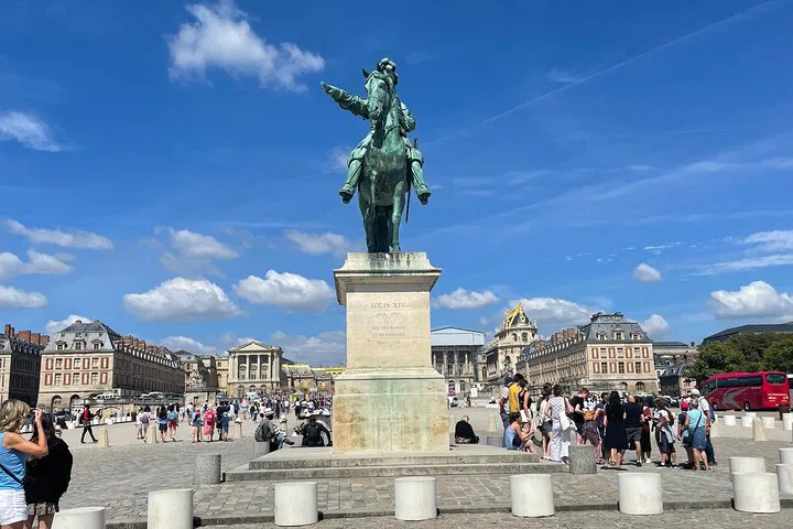 Versailles Like Royalty: Private Chauffeur & Palace Access!