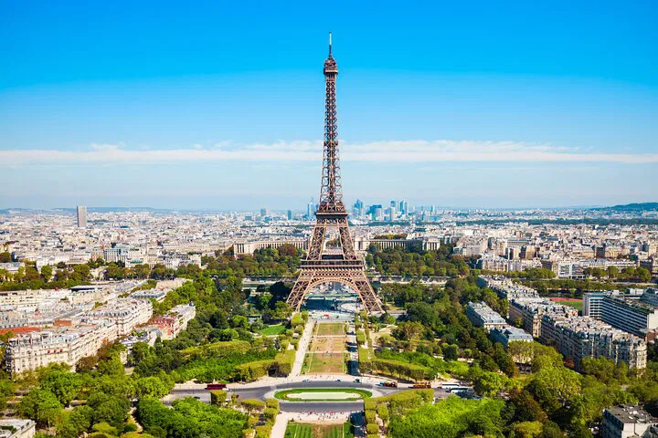 Eiffel Tower Tour: Elevator Access & Expert Guide