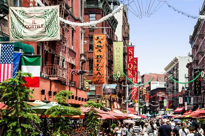 Uncover NYC's Soul: Private Tour Through Lower East Side, Chinatown & Little Italy