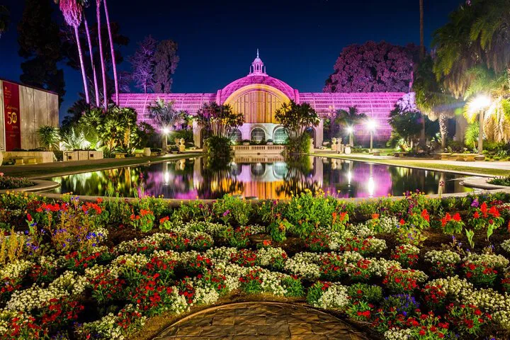 San Diego's Amorous Strolls: Ignite Romance on a Private Walking Tour