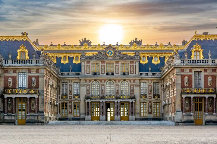 Unveiling Royal Secrets: Skip-the-Line Versailles Palace Tour