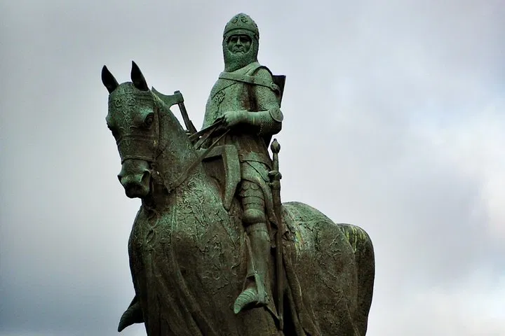 Uncover Scotland's Majesty: A Braveheart & Stirlingshire Private Day Trip