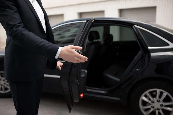 Gatwick Airport Private Car Transfer: Fast, Safe Ride