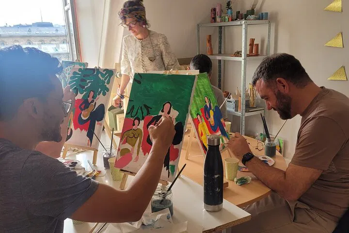 Paris Painting Class: Art Studio with Seine River View