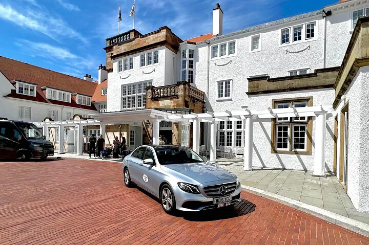 Luxury Edinburgh to Trump Turnberry Transfer: Arrive in Style