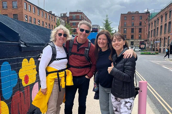 Unlock Manchester's Secrets: A Personalized Walking Adventure