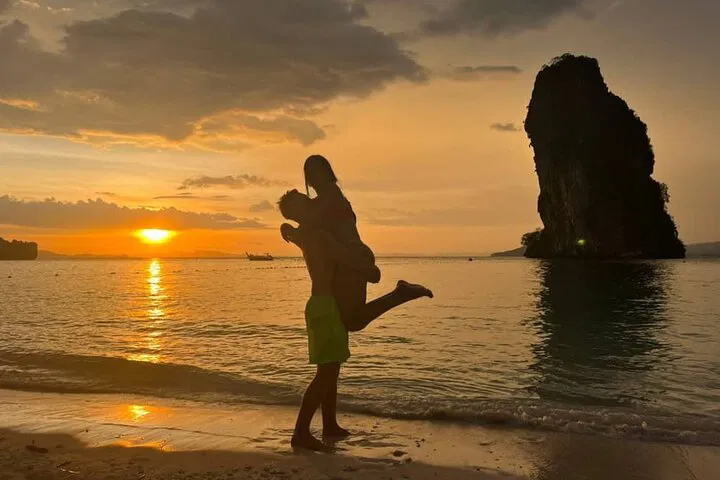 Krabi Sunset Cruise: 7 Islands BBQ & Bioluminescence