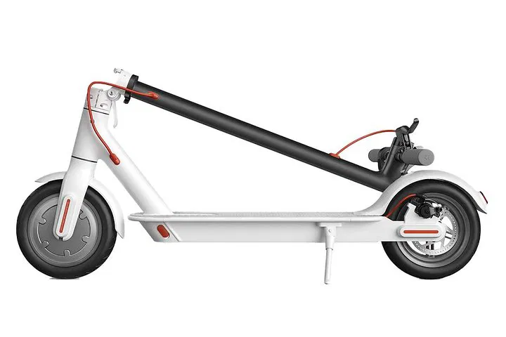Trottilib: Eco-Friendly Electric Scooter Adventures in La Ciotat