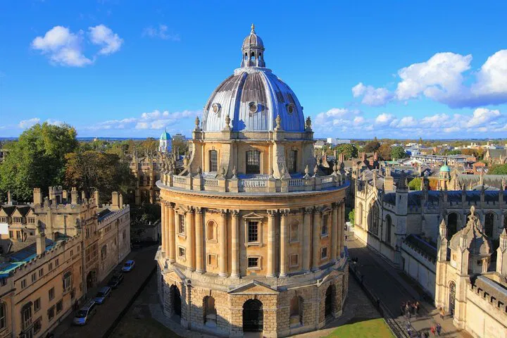 Oxford's Allure: A Luxurious Private Tour from London