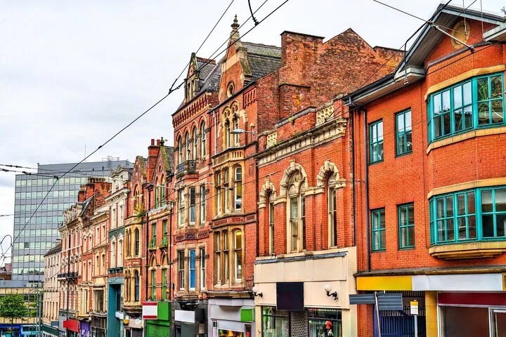 Uncover Nottingham's Charm: A Speedy Local's City Tour