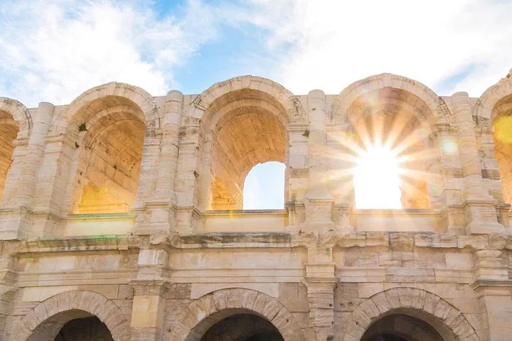 Provence History & Van Gogh Tour from Aix