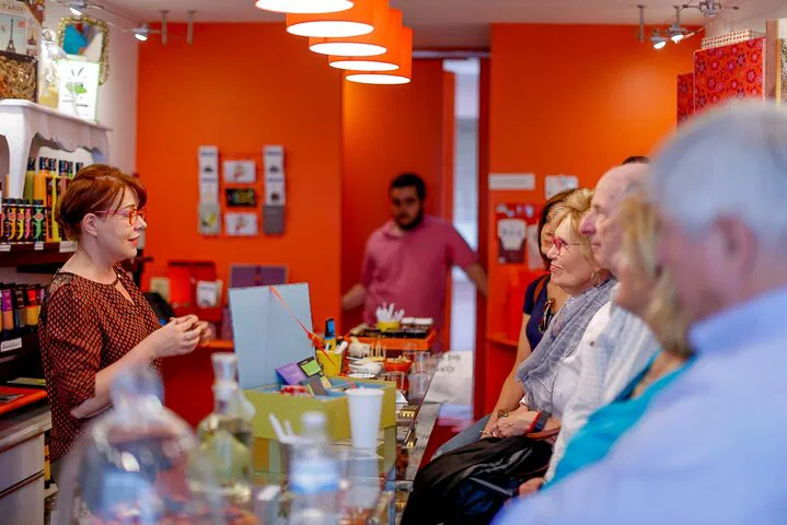 Marais Private Walking Tour: Food, History & Hidden Gems