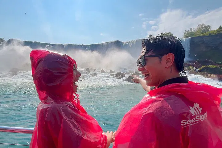 Niagara Falls Best Tour: Boat, Behind Falls & Skylon!