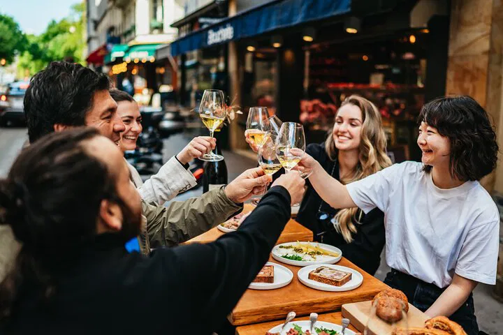 Indulge in Parisian Flavors: Invalides Gourmet Food & Wine Tour