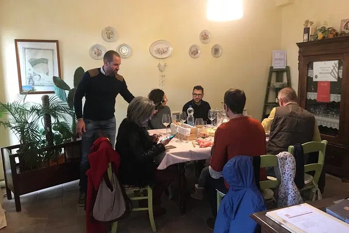 Barolo & Barbaresco Wine Tour: Taste Piedmont with a Winemaker