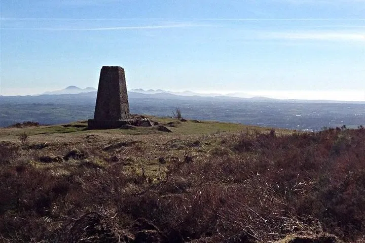 Belfast Mountain Trek: Guided Nature & History Escape