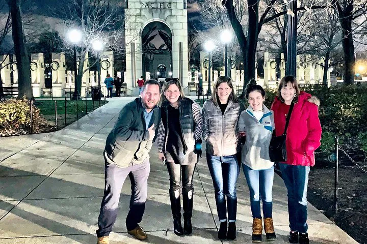 Discover DC's Icons: A Narrated City Tour Experience