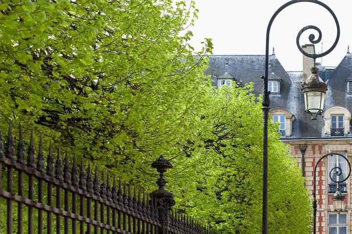 Unveiling the Secrets of Le Marais: An Immersive Walking Tour Through Parisian History