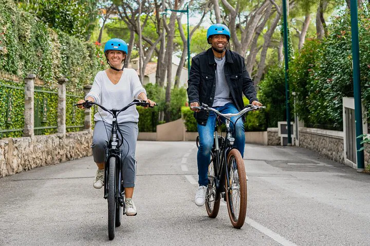 Glide Through Nice: Electric Bike Riviera Adventure