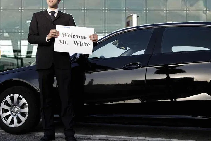 Stress-Free Potsdam to Berlin Airport Transfer: Private & Comfortable