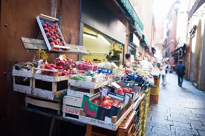 Camogli Culinary Immersion: Market, Cooking, and Home Dining Experience