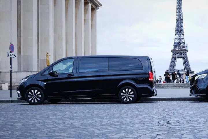 Parisian Charm: Unforgettable Private Minivan Tour with Champagne
