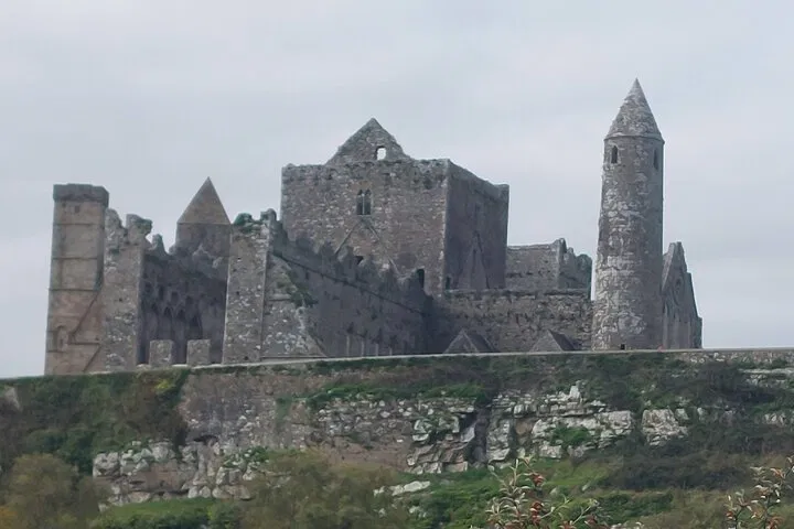 Uncover Ireland's Majestic History: Cashel, Cahir & Blarney Castle Tour