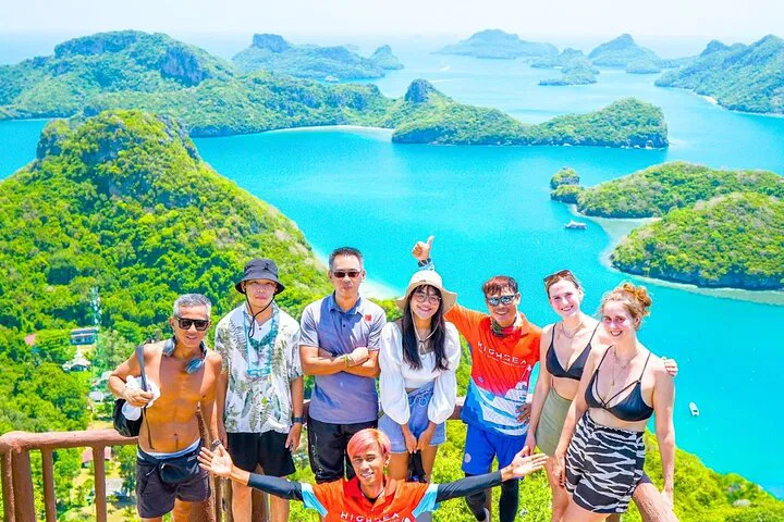 Explore Ang Thong Park: Big Boat Tour from Koh Samui!