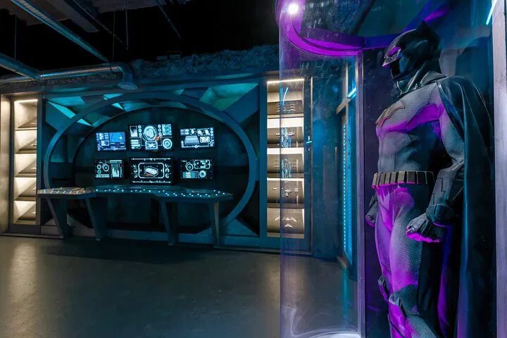 Unleash Your Inner Hero: The Batman Escape Game in Gotham City, Paris!