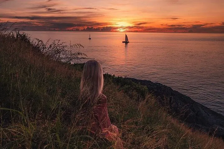 Phuket Sunset Chaser: An Exclusive Evening of Thai Delights