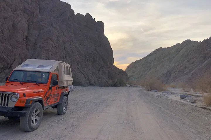 Conquer the San Andreas Fault: An Off-Road Jeep Adventure!