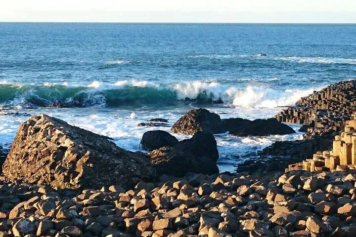 Unveiling Giant's Causeway: A Bespoke Coastal Adventure