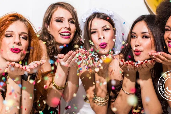 Kelowna Bachelorette Wine Tour: VIP Sip & Celebrate!