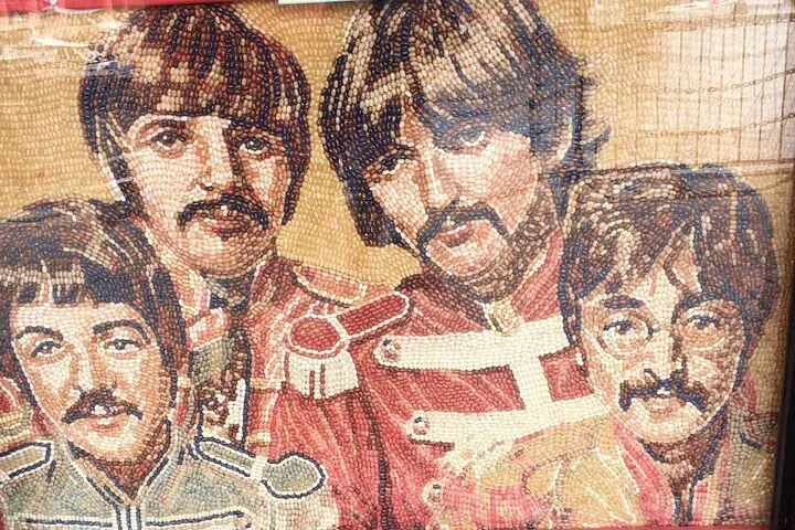 Liverpool Beatles Walking Tour: See Fab Four Sites!
