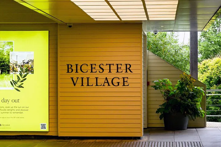 Luxury Shopping Spree: Bicester Village Private Tour from Birmingham