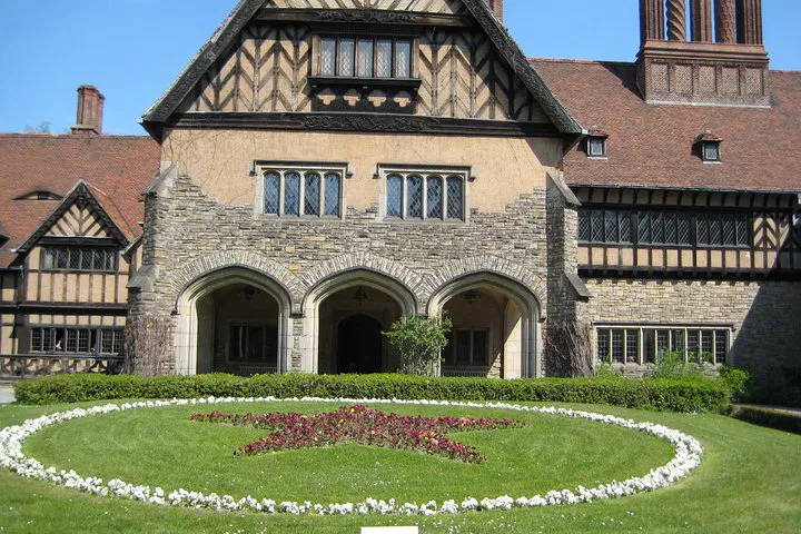Discover Potsdam & Wannsee: A Luxurious Private Day Tour from Berlin