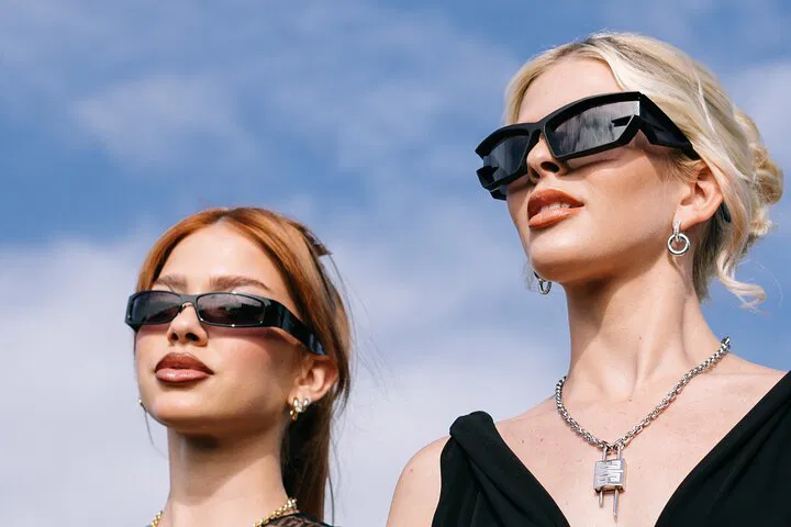 Paris in Vogue: Catwalk Dreams & Camera Clicks in the City of Lights