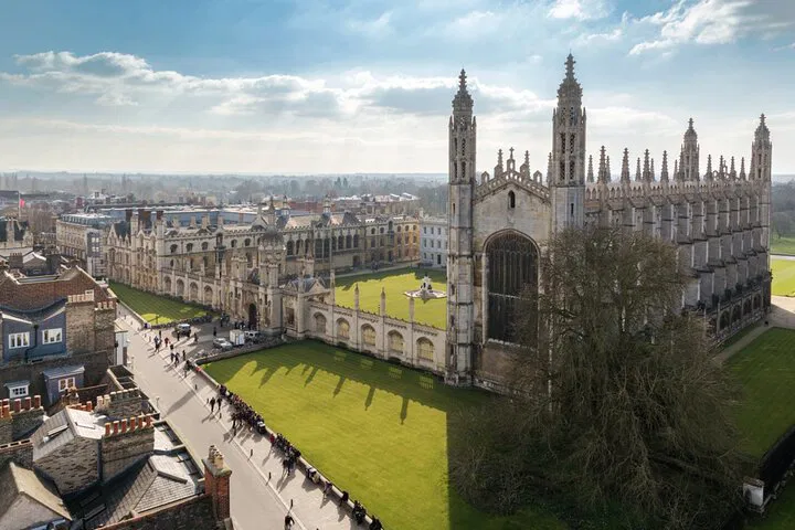 Cambridge City Private Tour: Explore Historical Gems from London