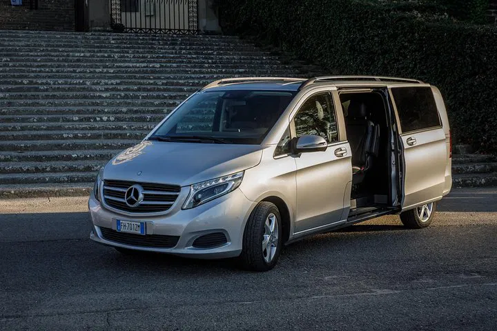 Stress-Free Florence Arrival: Private Pisa Airport Transfer