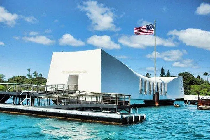 Pearl Harbor & USS Arizona Memorial Tour: Skip the Line