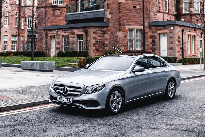 Luxury Edinburgh to Aberdeen Transfer: Bespoke Scottish Journey
