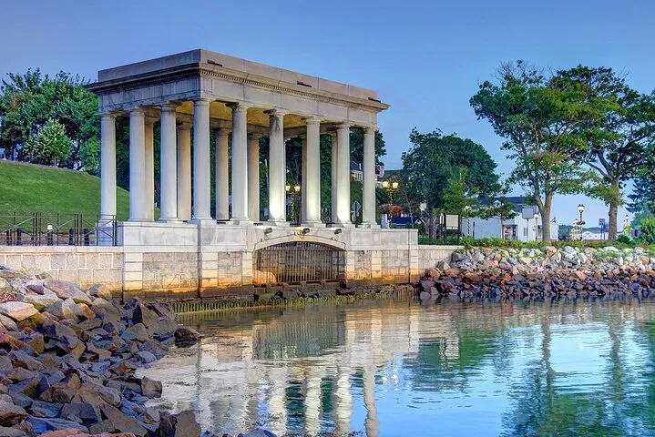Plymouth History Tour: See the Harbor by Boat!