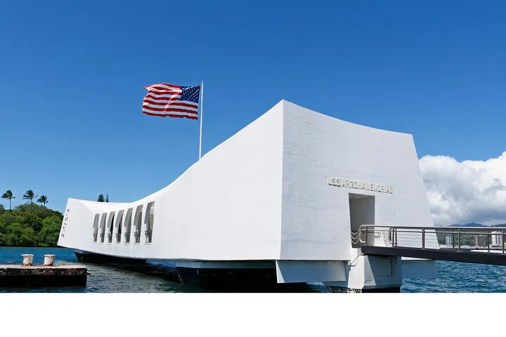 Pearl Harbor & USS Arizona Memorial Tour from Waikiki