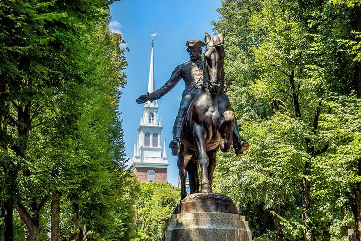 Freedom Trail: Boston History Small Group Walking Tour