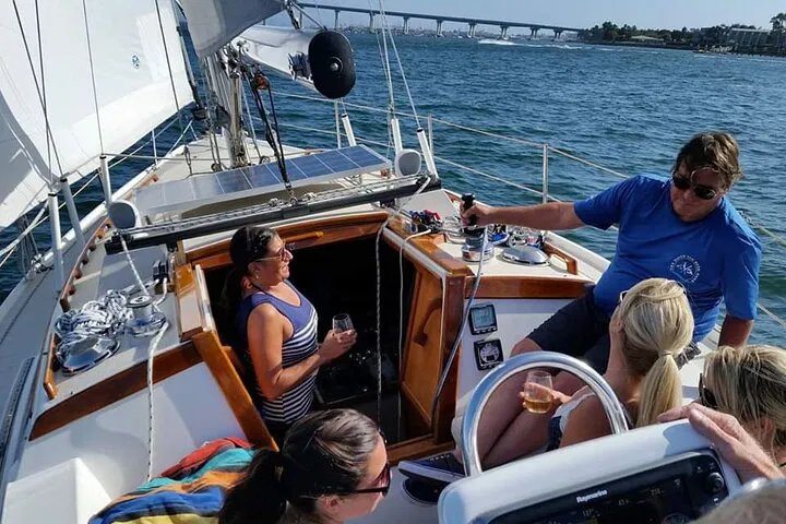 Sail Away in Style: San Diego Bay Luxury Sailing Tour!